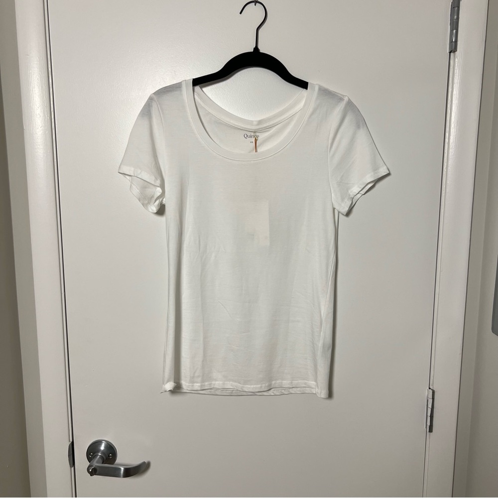 NWT Quince scoop neck white tee